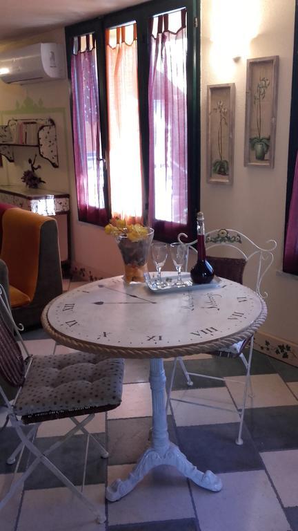 L'Antica Cantina Usini Buitenkant foto
