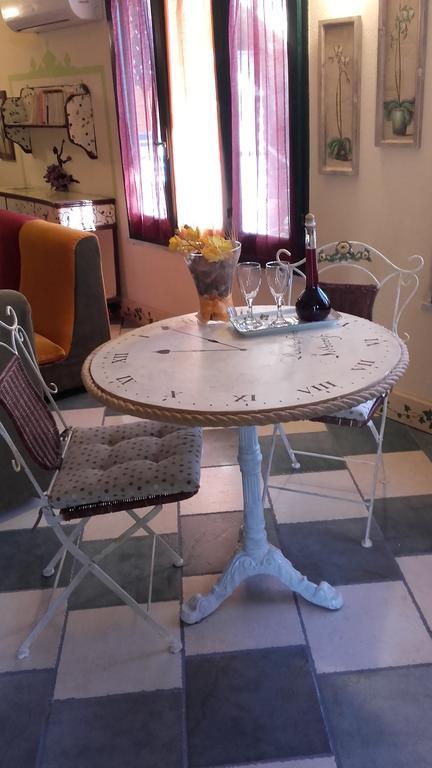 L'Antica Cantina Usini Buitenkant foto