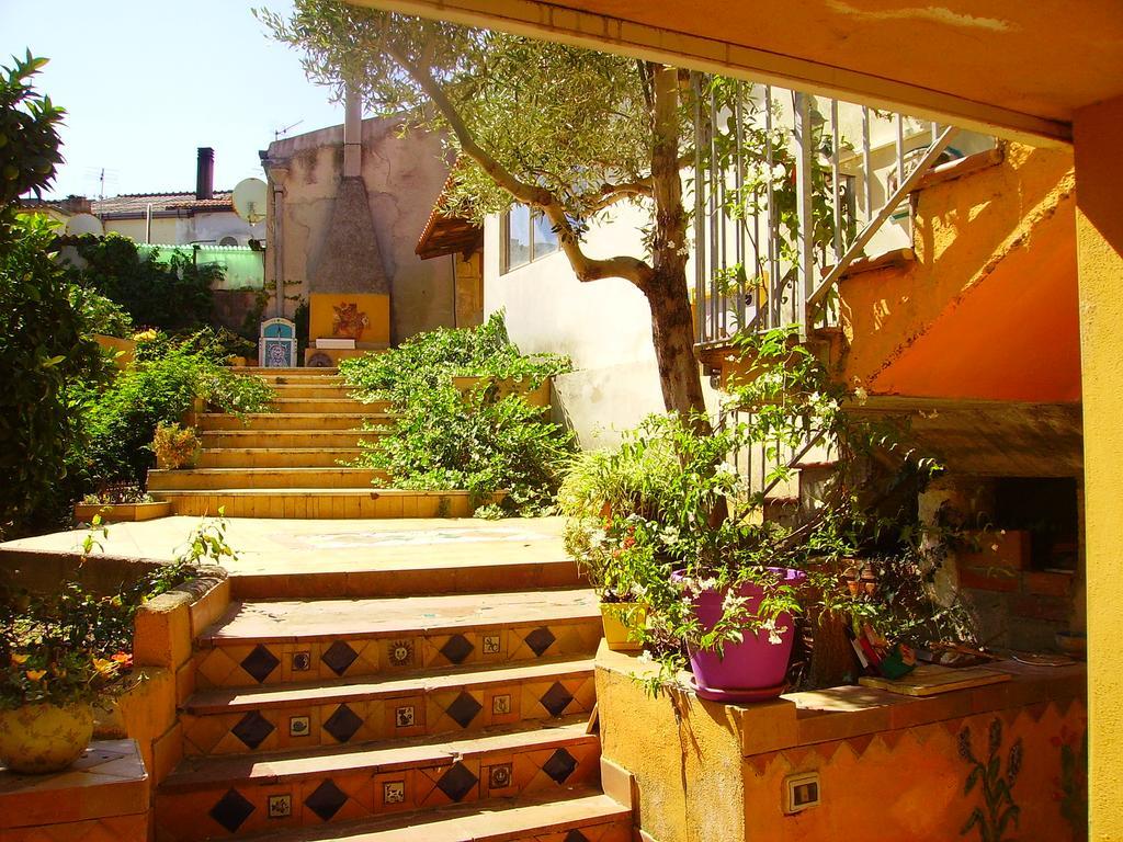 L'Antica Cantina Usini Buitenkant foto